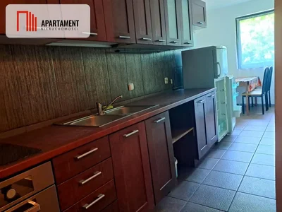 Кухиња; кухињски апарати, плочице, природно светло