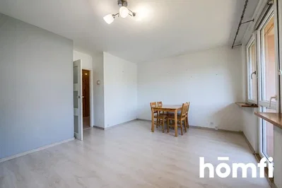 Dnevna soba; prirodno svjetlo, pločice