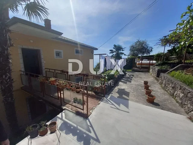 Casa e arredores