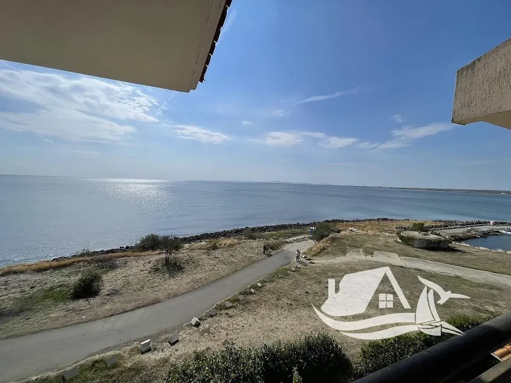 Balkon; pogled, prirodna svjetlost