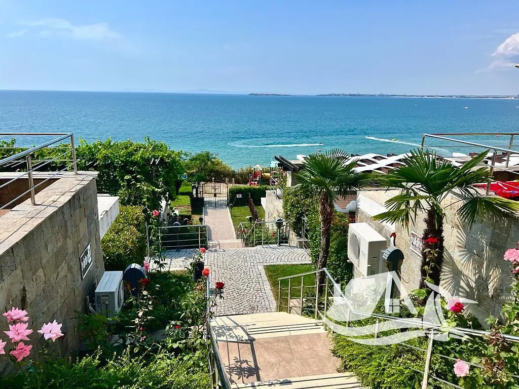 Casa y alrededores; vista, luz natural, renovado