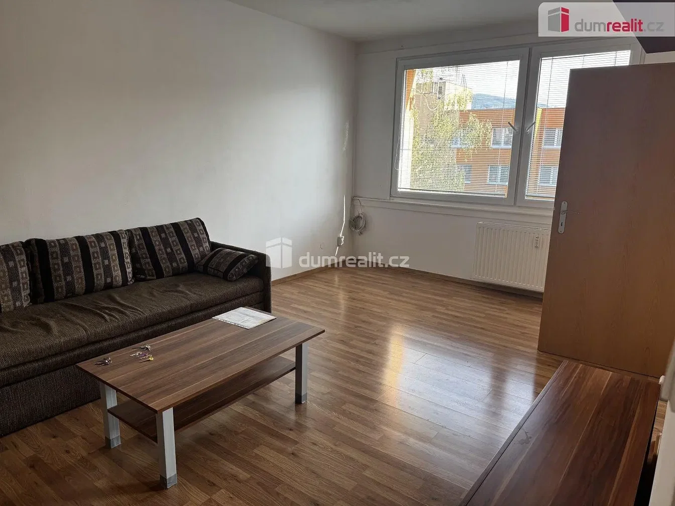 Salon; parquet, lumière naturelle
