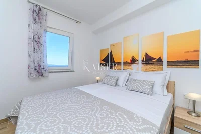 Quarto; luz natural, estilo moderno