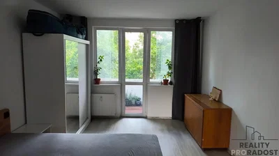 Schlafzimmer; holzboden, tageslicht, moderner stil