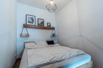 Schlafzimmer; tageslicht, moderner stil