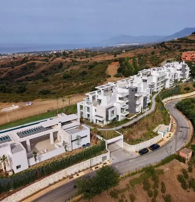 Maison et environs; vue