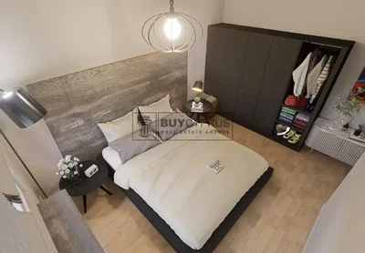 Chambre; parquet, lumière naturelle