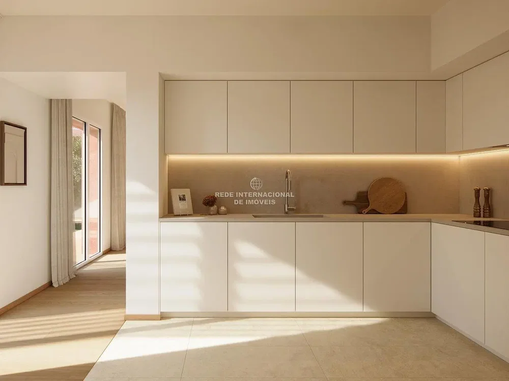 Cucina; elettrodomestici, luce naturale, stile moderno, ristrutturato