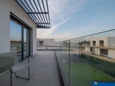 Balkon; pogled, prirodna svjetlost