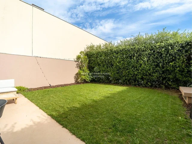 House and surroundings; natural light, needs renovation