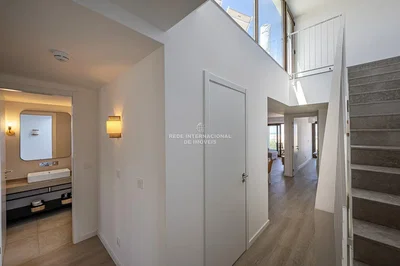 Autre; lumière naturelle, parquet, rénové