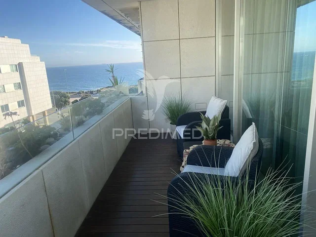 Balcon; vue, lumière naturelle