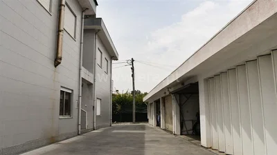 House and surroundings