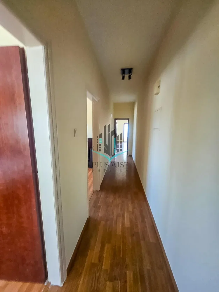 Altro; pavimento in legno, luce naturale