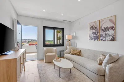 Soggiorno; vista, luce naturale, stile moderno, pavimento in piastrelle