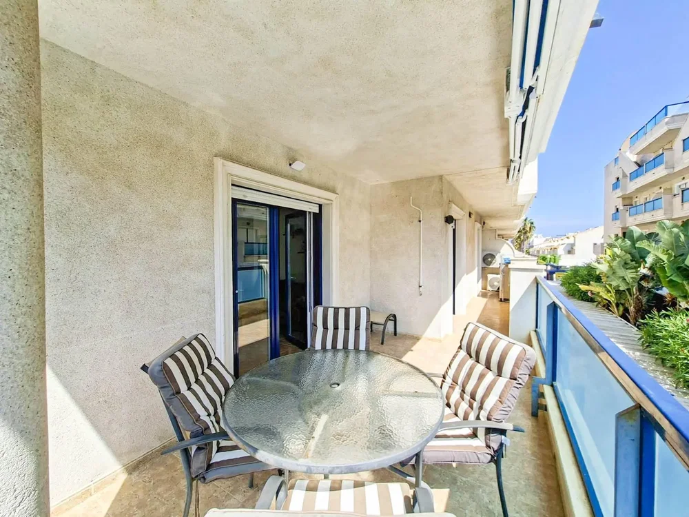 Balkon; pogled, prirodna svjetlost