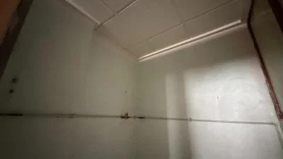 Άλλο; χρειάζεται ανακαίνιση, σκοτεινό εσωτερικό