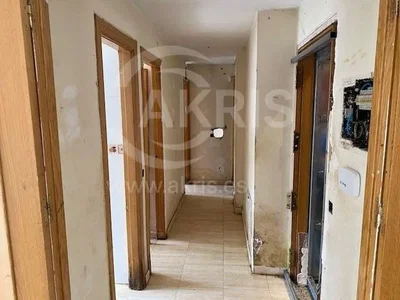 Ostale; pločice, potrebna renovacija