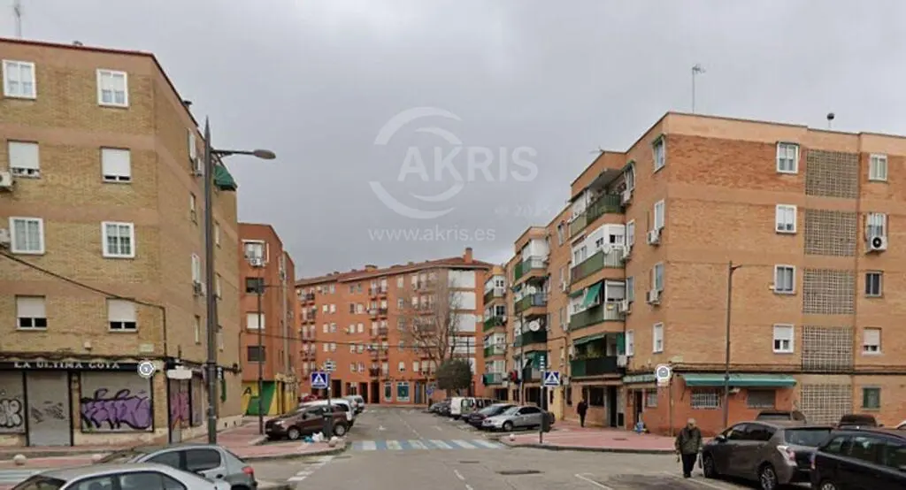 House and surroundings