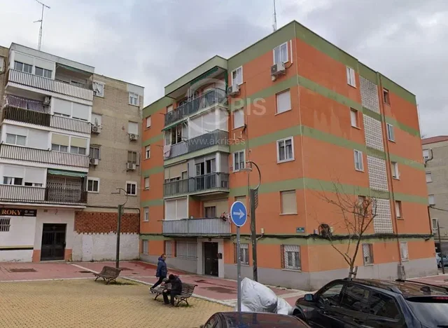 House and surroundings