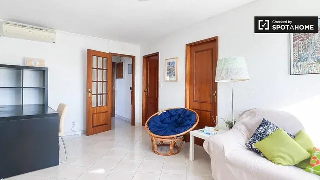 Salon; lumière naturelle, style moderne