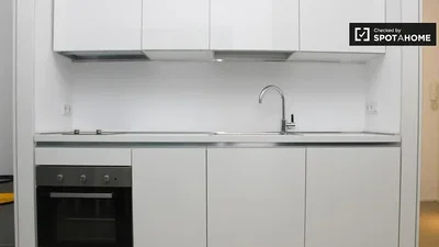 Κουζίνα; συσκευές κουζίνας