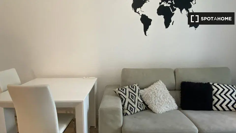 Soggiorno; stile moderno, luce naturale