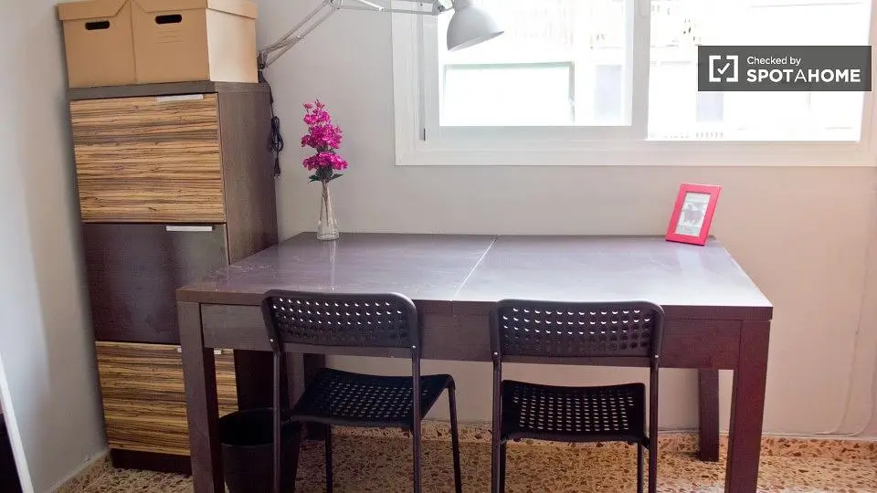 Sonstiges; renovierungsbedürftig, tageslicht, moderner stil