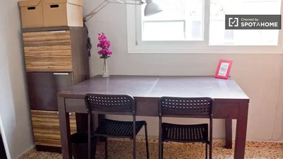 Sonstiges; renovierungsbedürftig, tageslicht, moderner stil