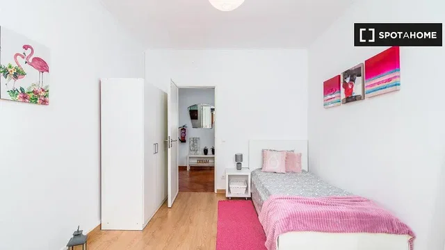 Schlafzimmer; tageslicht, moderner stil