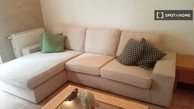 Oturma odası; doğal ışık, modern stil