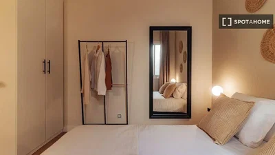 Schlafzimmer; tageslicht, moderner stil