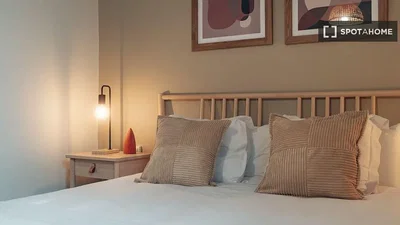 Schlafzimmer; tageslicht, moderner stil