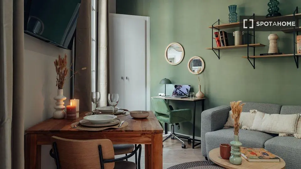 Soggiorno; stile moderno, luce naturale