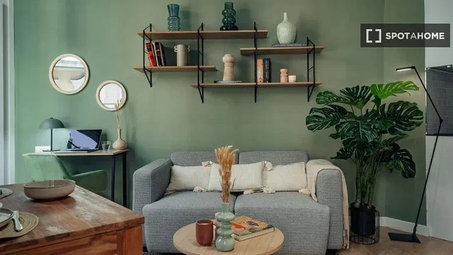Soggiorno; stile moderno, luce naturale, pavimento in legno