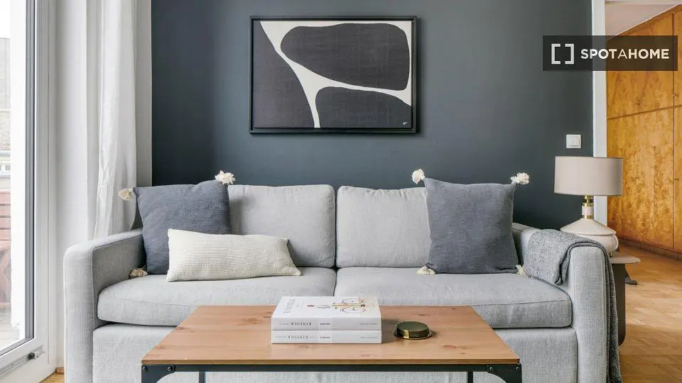 Soggiorno; luce naturale, stile moderno