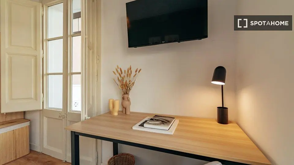 Altro; luce naturale, stile moderno