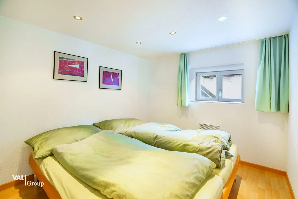 Chambre; parquet, lumière naturelle