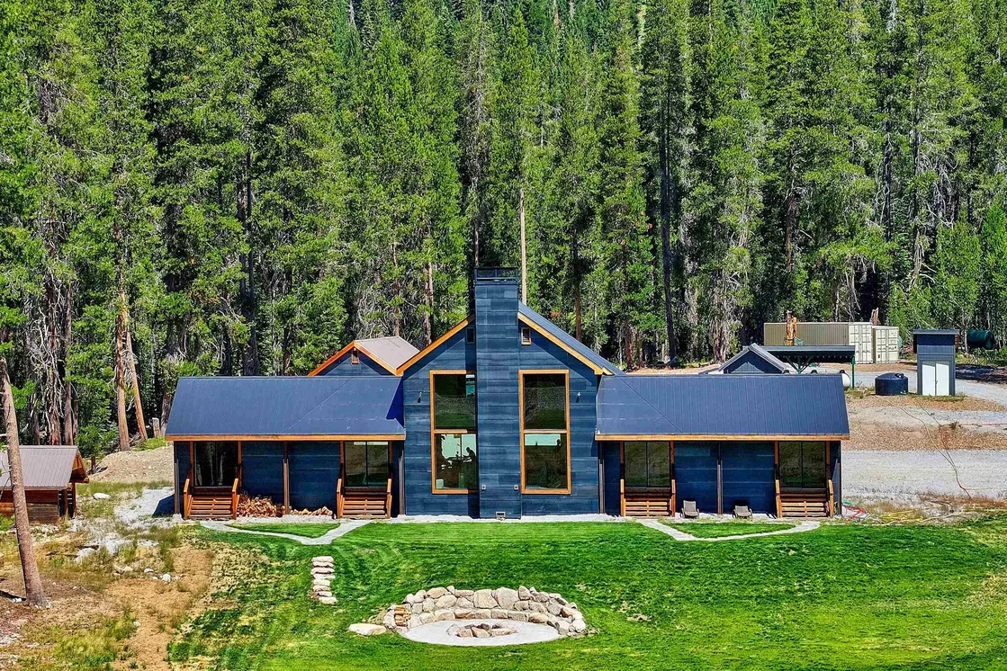 House and surroundings; natural light, view