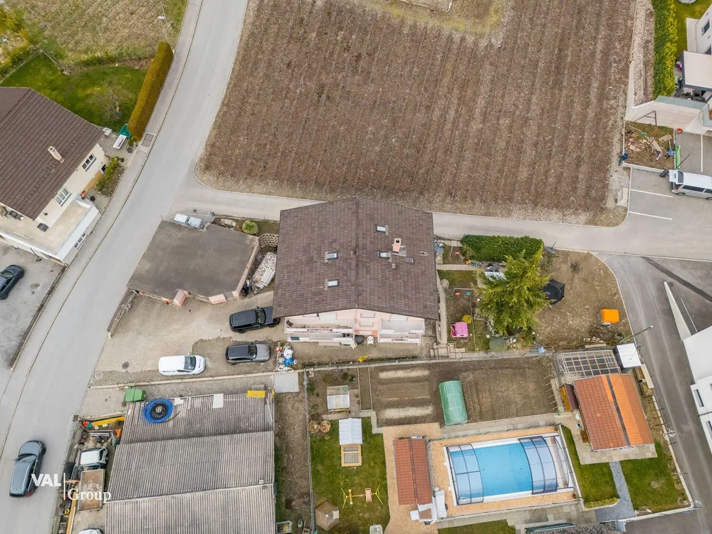 Haus und umgebung; blick
