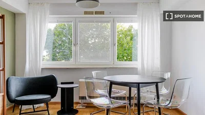 Oturma odası; manzara, doğal ışık, modern stil