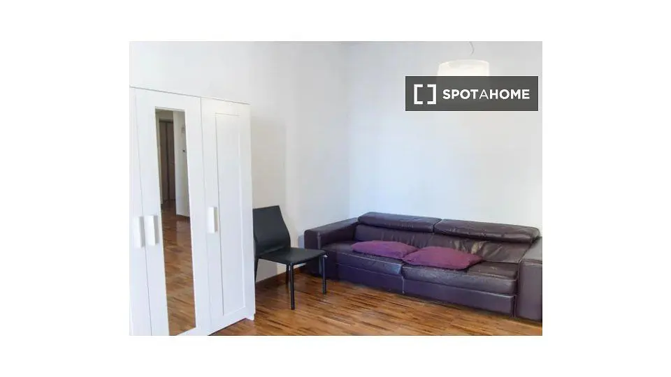 Salon; parquet, lumière naturelle