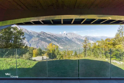 Balkon; blick, tageslicht, holzbalken