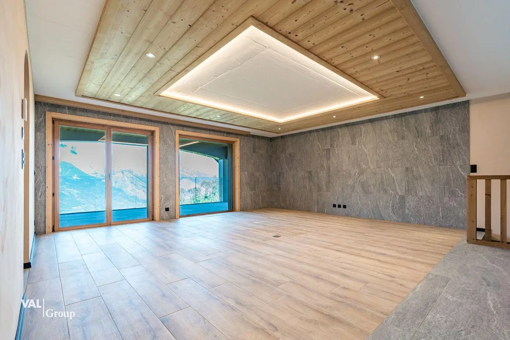 Wohnzimmer; blick, holzboden, holzbalken, tageslicht, moderner stil