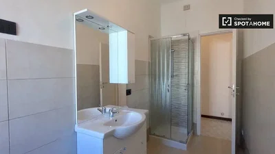 Badezimmer; fliesenboden, renoviert, tageslicht