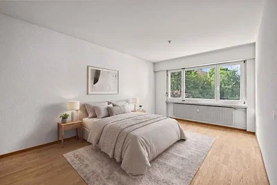 Quarto; chão de madeira, luz natural, estilo moderno