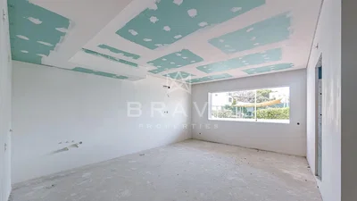 Overig; renovatie nodig, natuurlijk licht