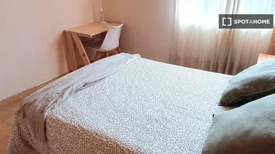 Schlafzimmer; tageslicht, fliesenboden