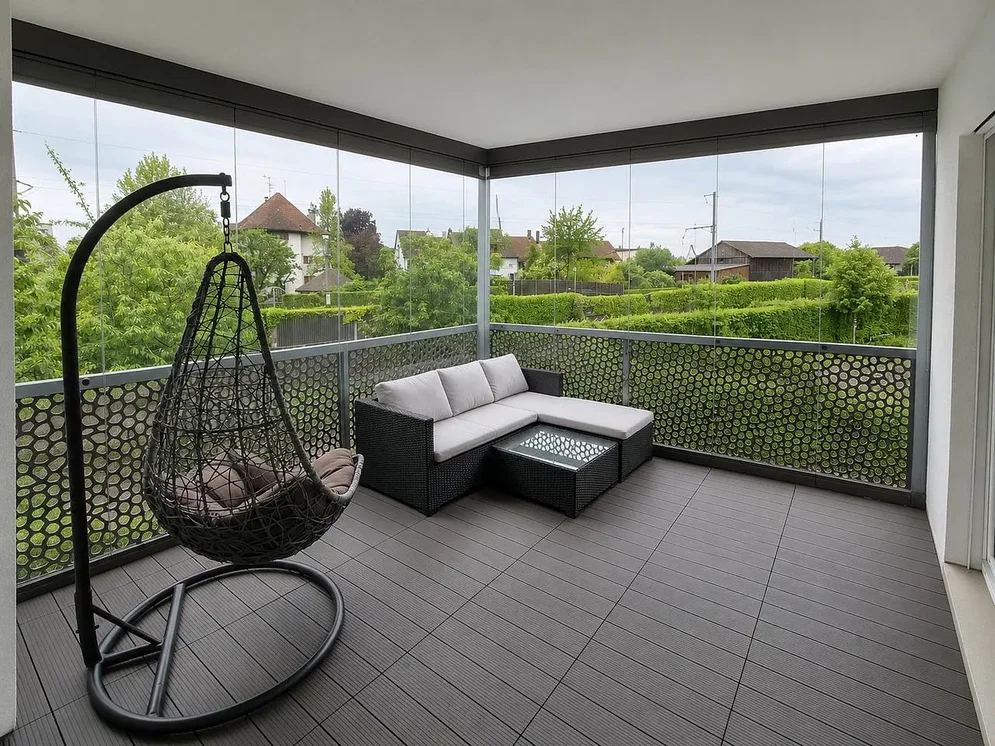 Balkon; pogled, prirodna svjetlost, moderan stil