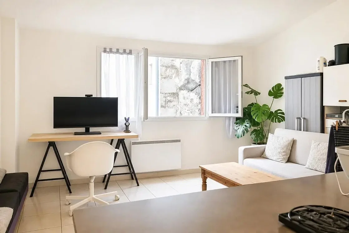 Living room; natural light, modern style
